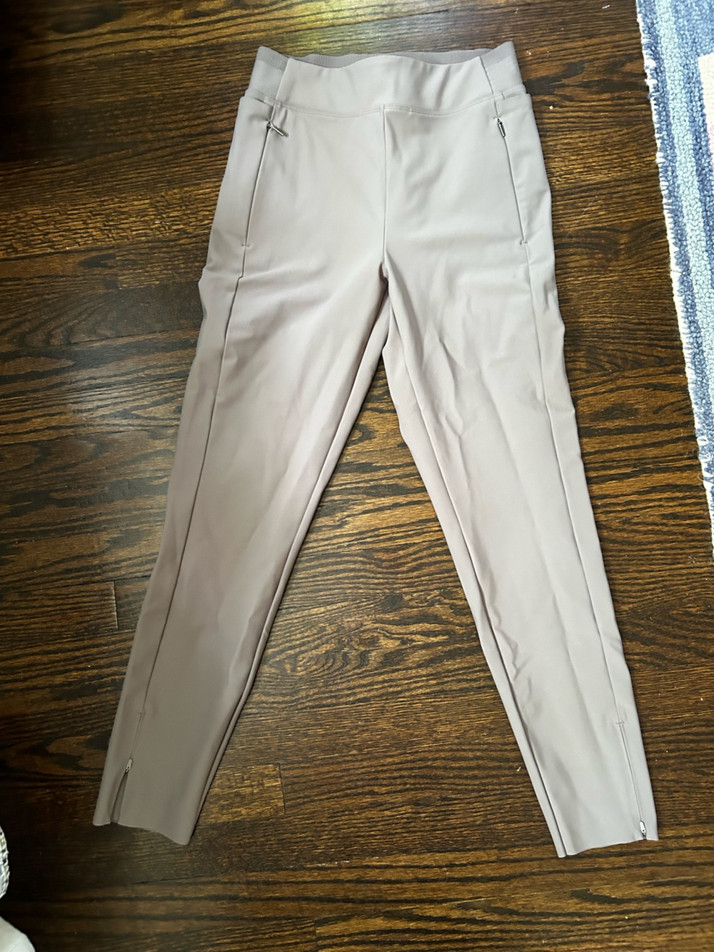 Athleta mid rise ankle pant size 6